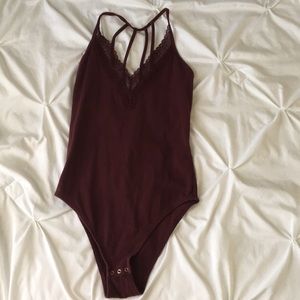American Eagle maroon body suit